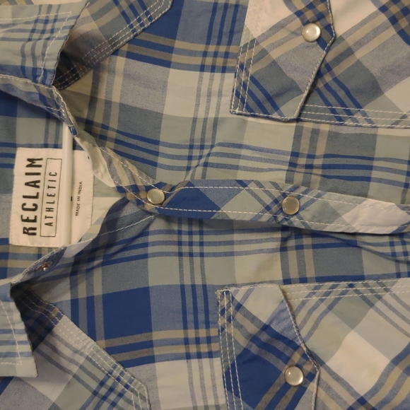 Men's button down - Picture 2 of 2